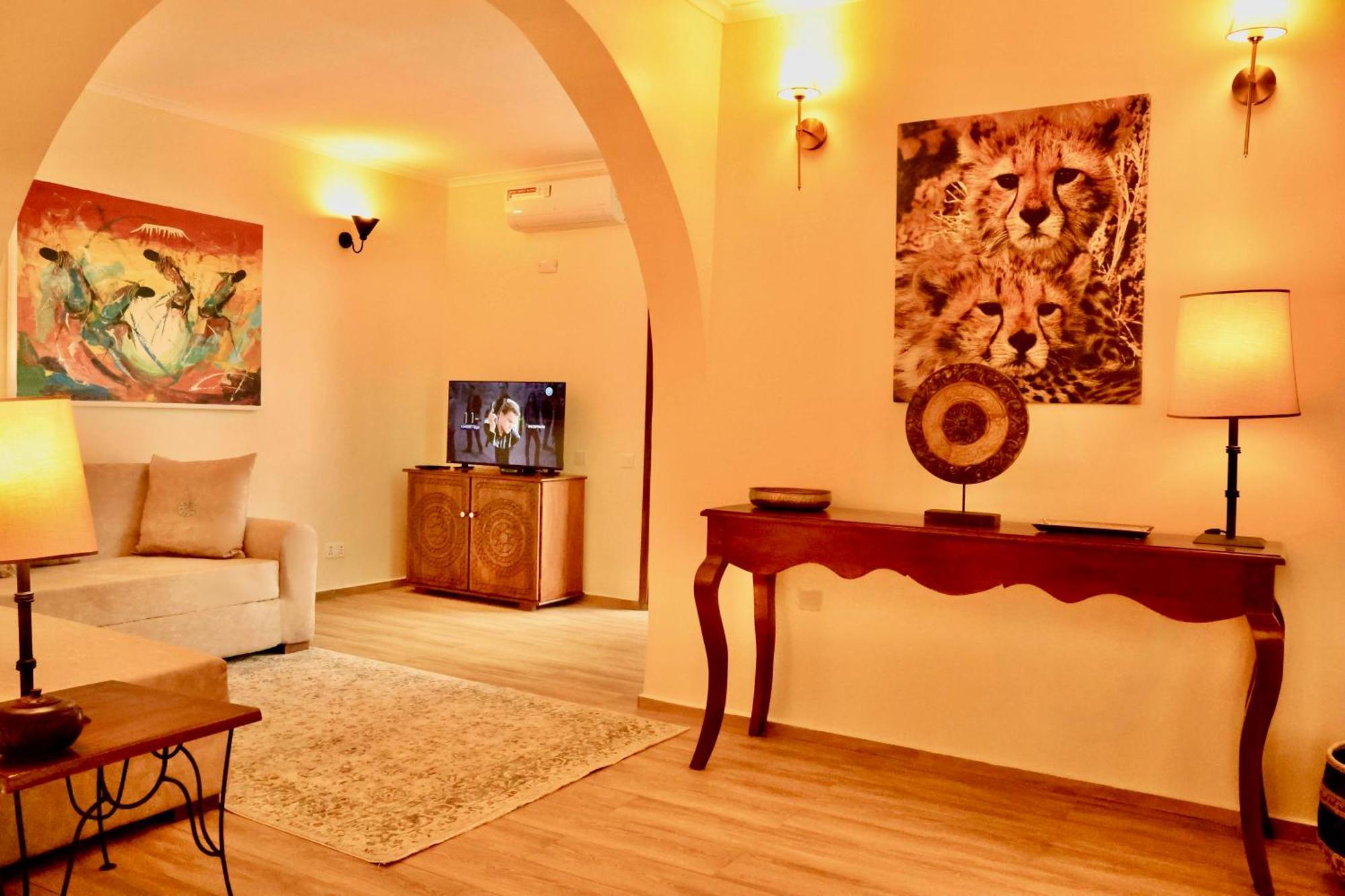 Pink Flamingo Boutique Hotel Moshi Bagian luar foto