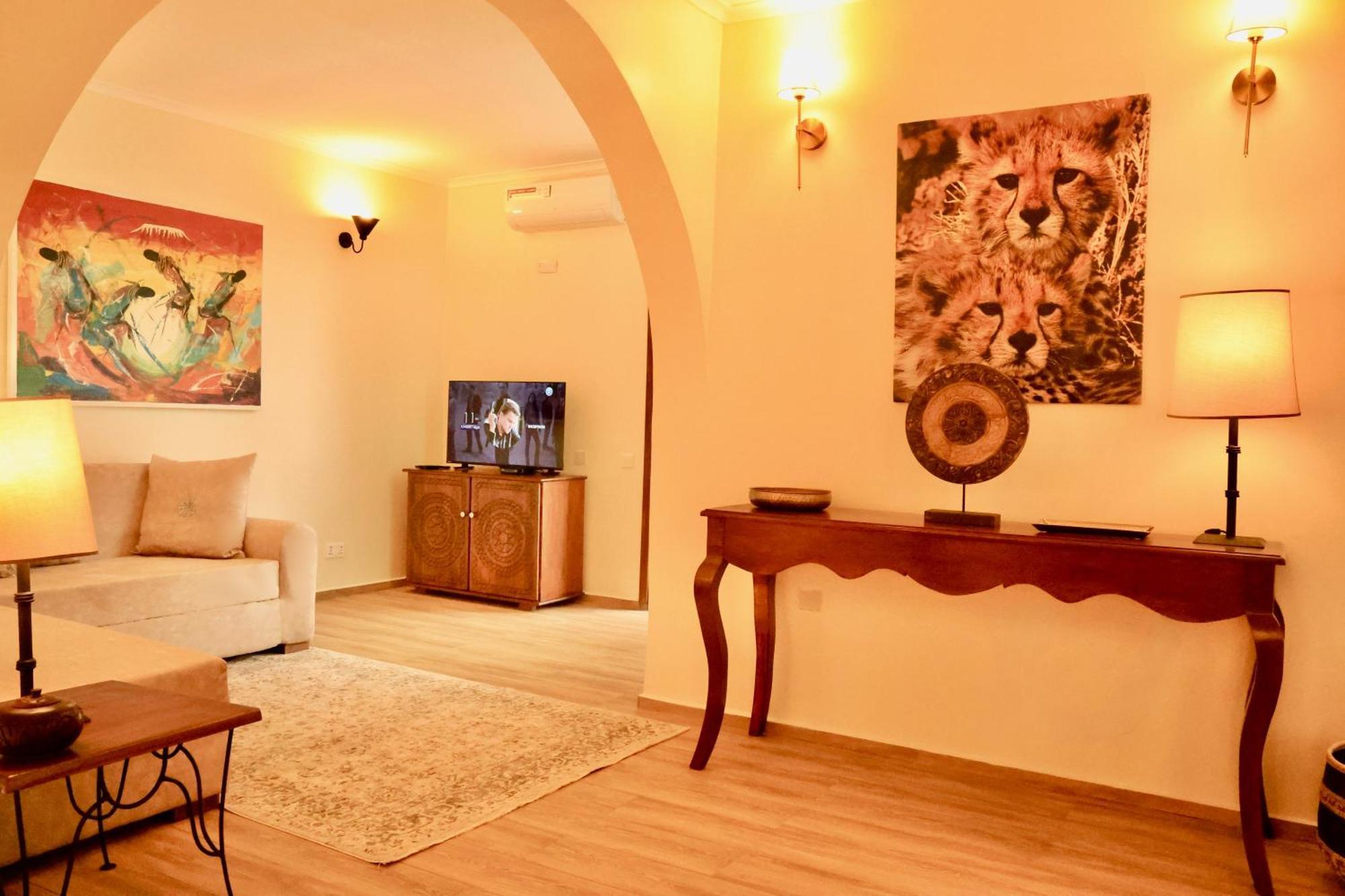 Pink Flamingo Boutique Hotel Moshi Bagian luar foto