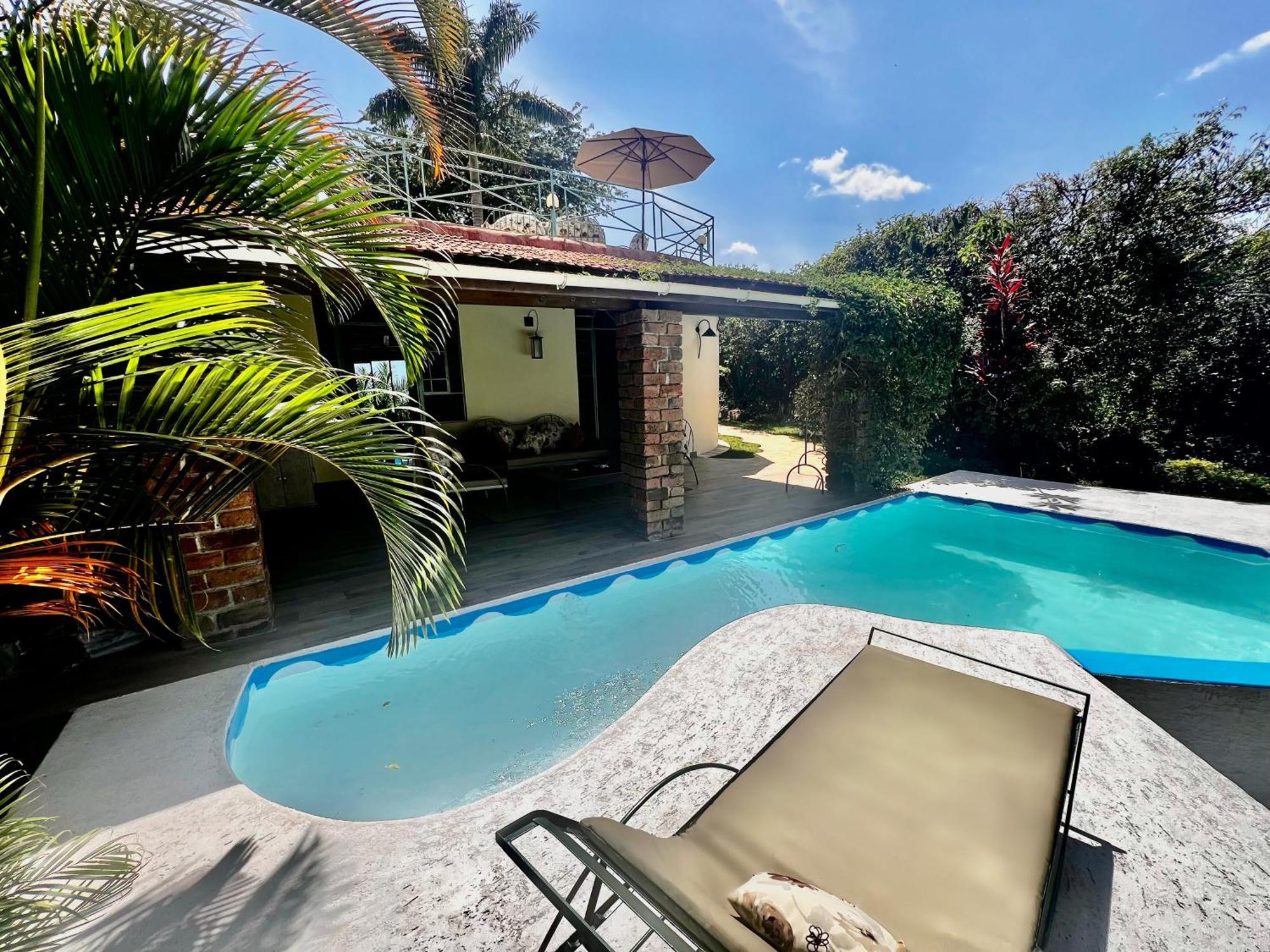 Pink Flamingo Boutique Hotel Moshi Bagian luar foto