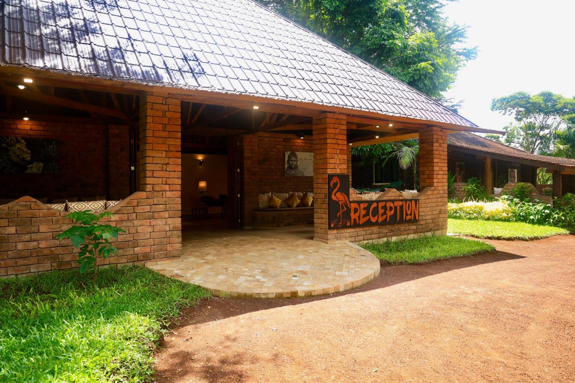 Pink Flamingo Boutique Hotel Moshi Bagian luar foto