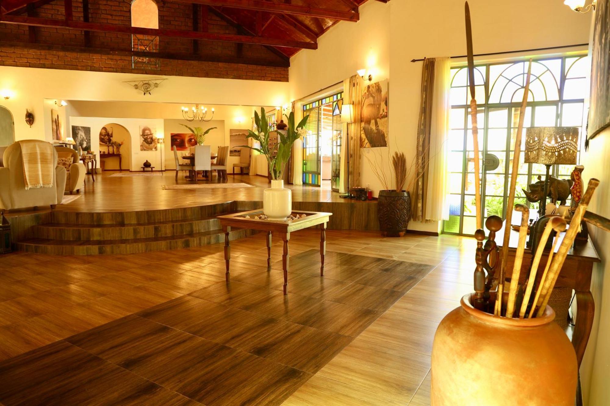 Pink Flamingo Boutique Hotel Moshi Bagian luar foto